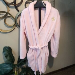 ADRIENNE VITTADINI Plush Pink Robe